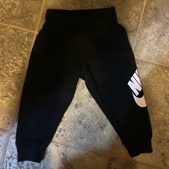 Nike Dri-Fit & Fleece Toddler Joggers - Set of 2 (2T) - Picture 2 of 8
